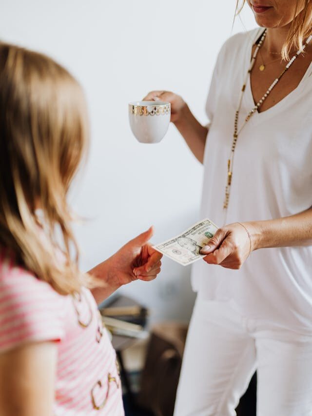 8 Money Lessons to Teach Your Children (or Grandchildren)