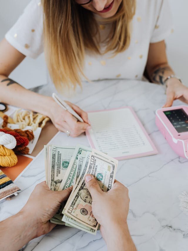 8 Awesome Benefits Of Budgeting Your Money