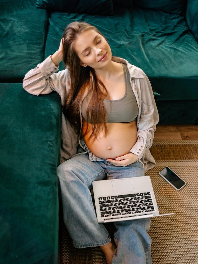 8 Best Jobs For Pregnant Women